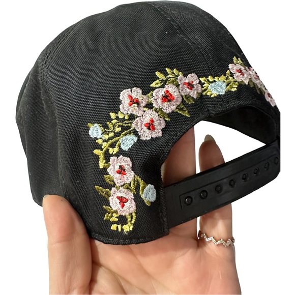 Givenchy Cap with Embroidery - Picture 3 of 4